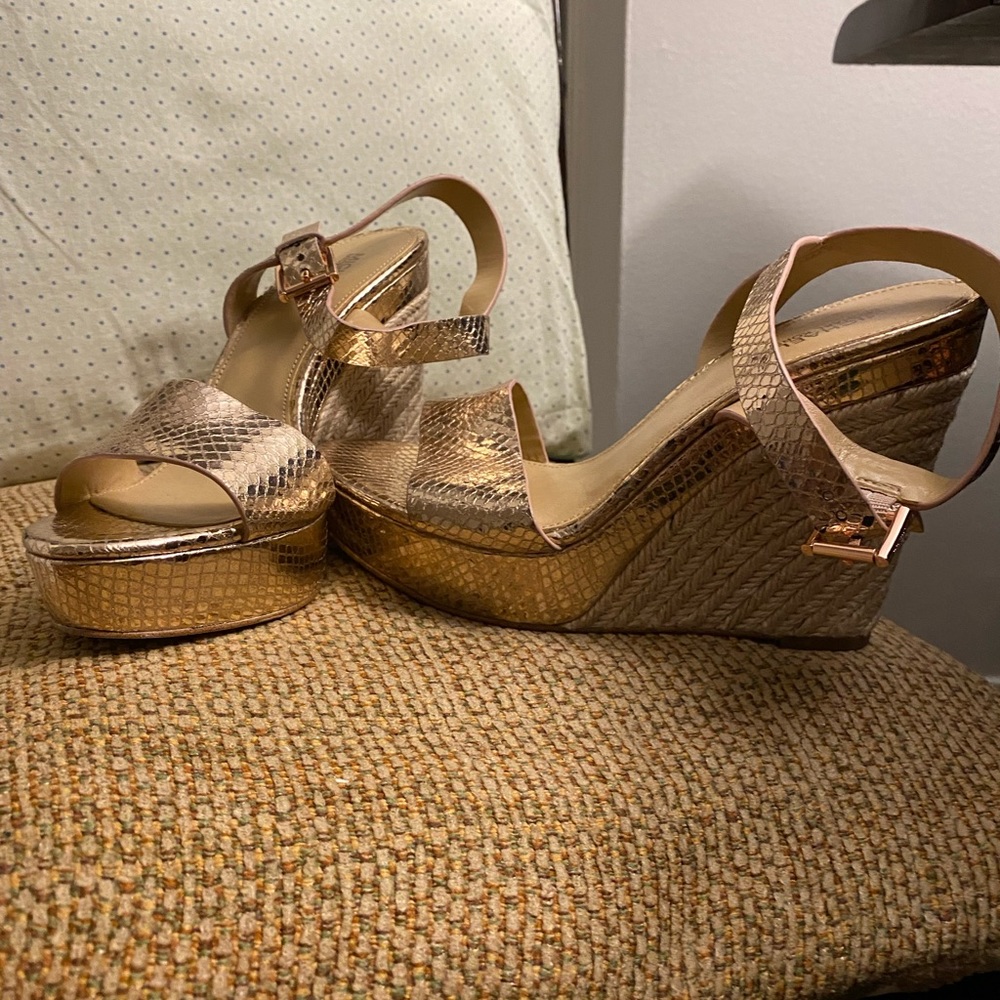 Michael Kors Ellen Wedge Sandal Soft Pink 6 - Picture 5 of 6